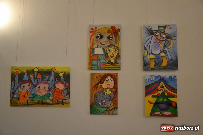Zdjęcie w galerii na portalu naszraciborz.pl: Barwy i kształty dzieciństwa oraz Taki pejzaż – wernisaż wystawy na Zamku Piastowskim  wiadomości z regionu