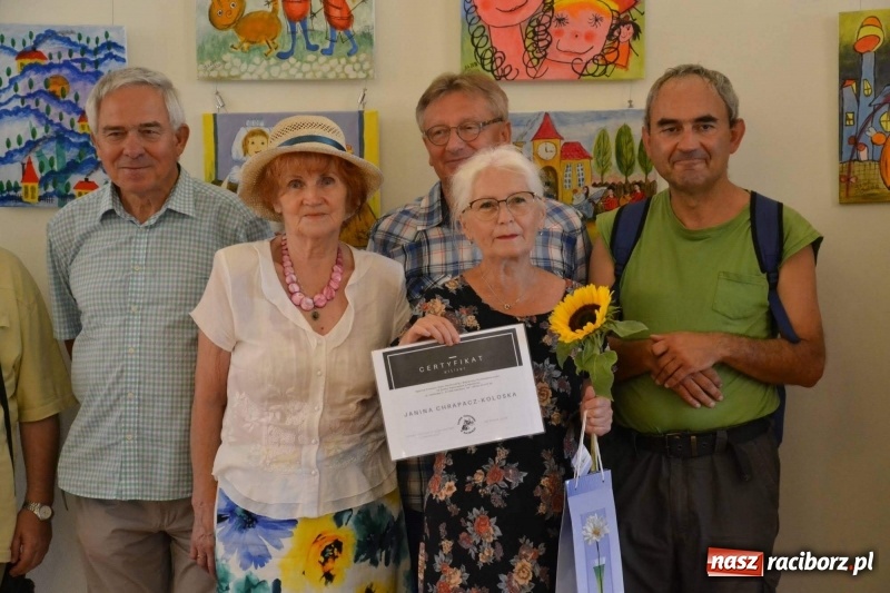 Zdjęcie w galerii na portalu naszraciborz.pl: Barwy i kształty dzieciństwa oraz Taki pejzaż – wernisaż wystawy na Zamku Piastowskim  wiadomości z regionu