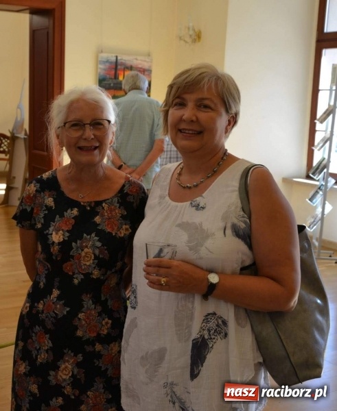 Zdjęcie w galerii na portalu naszraciborz.pl: Barwy i kształty dzieciństwa oraz Taki pejzaż – wernisaż wystawy na Zamku Piastowskim  wiadomości z regionu