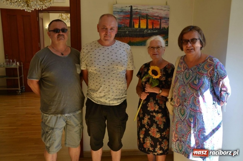 Zdjęcie w galerii na portalu naszraciborz.pl: Barwy i kształty dzieciństwa oraz Taki pejzaż – wernisaż wystawy na Zamku Piastowskim  wiadomości z regionu