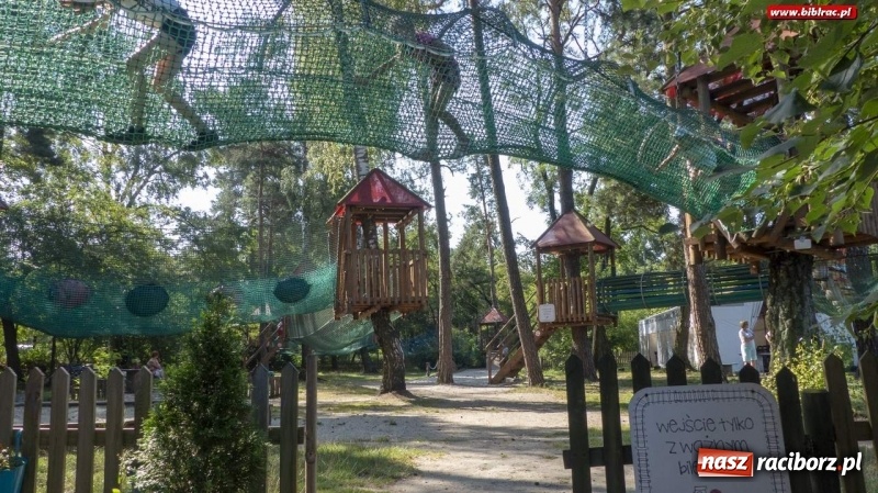 Zdjęcie w galerii na portalu naszraciborz.pl: Uff - jak gorąco! Lato z Biblioteką z wizytą w Stacyjkowie wiadomości z regionu