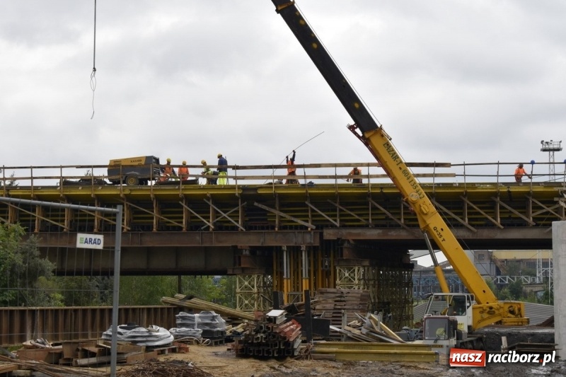 Zdjęcie w galerii na portalu naszraciborz.pl: Gotowy jest pierwszy kilometr drogi Racibórz-Pszczyna wiadomości z regionu