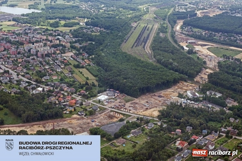 Zdjęcie w galerii na portalu naszraciborz.pl: Gotowy jest pierwszy kilometr drogi Racibórz-Pszczyna wiadomości z regionu