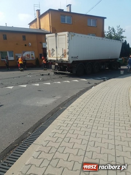 Zdjęcie w galerii na portalu naszraciborz.pl: To cud, że ludzie z BMW wyszli z tego cało  wiadomości z regionu