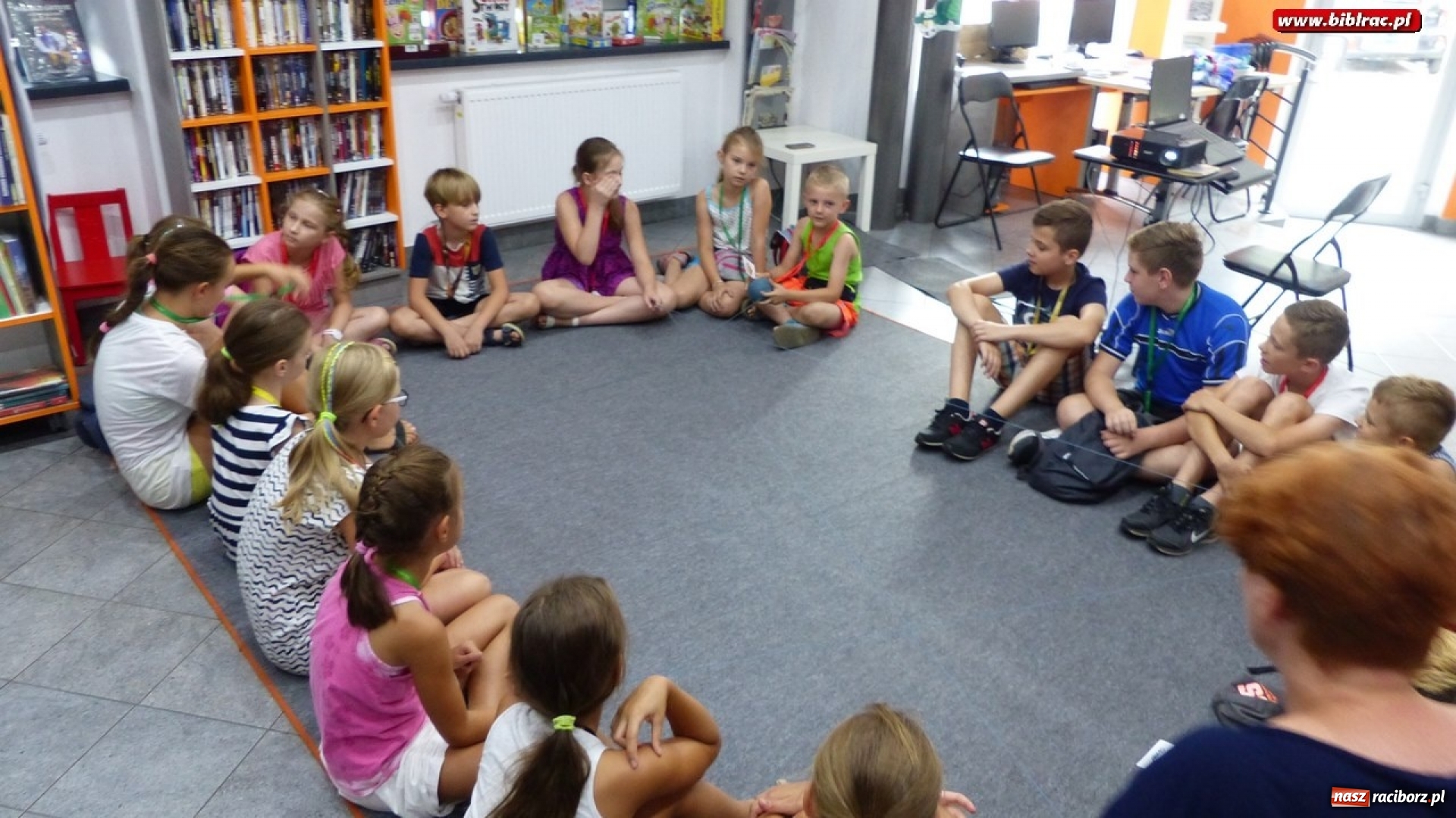 Zdjęcie w galerii na portalu naszraciborz.pl: Sieciaki na wakacjach w raciborskiej bibliotece wiadomości z regionu