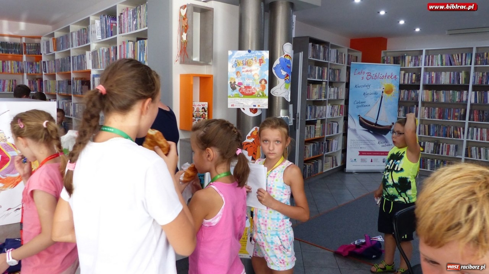 Zdjęcie w galerii na portalu naszraciborz.pl: Sieciaki na wakacjach w raciborskiej bibliotece wiadomości z regionu