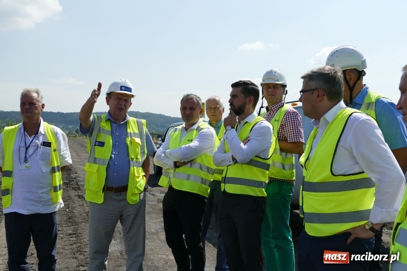 Zdjęcie w galerii na portalu naszraciborz.pl: Na placu budowy zbiornika Racibórz FOTO  wiadomości z regionu