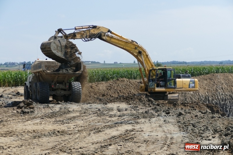 Zdjęcie w galerii na portalu naszraciborz.pl: Na placu budowy zbiornika Racibórz FOTO  wiadomości z regionu