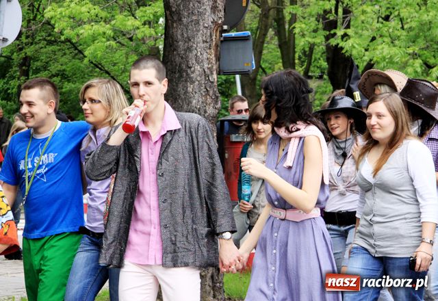 Zdjęcie w galerii na portalu naszraciborz.pl: Juwenalia - rządy Bachusa i... Chmielusa wiadomości z regionu