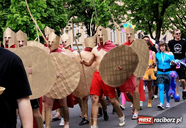 Zdjęcie w galerii na portalu naszraciborz.pl: Juwenalia - rządy Bachusa i... Chmielusa wiadomości z regionu