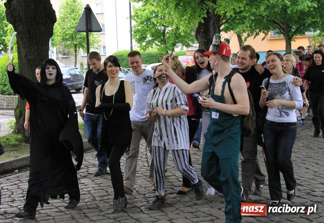 Zdjęcie w galerii na portalu naszraciborz.pl: Juwenalia - rządy Bachusa i... Chmielusa wiadomości z regionu