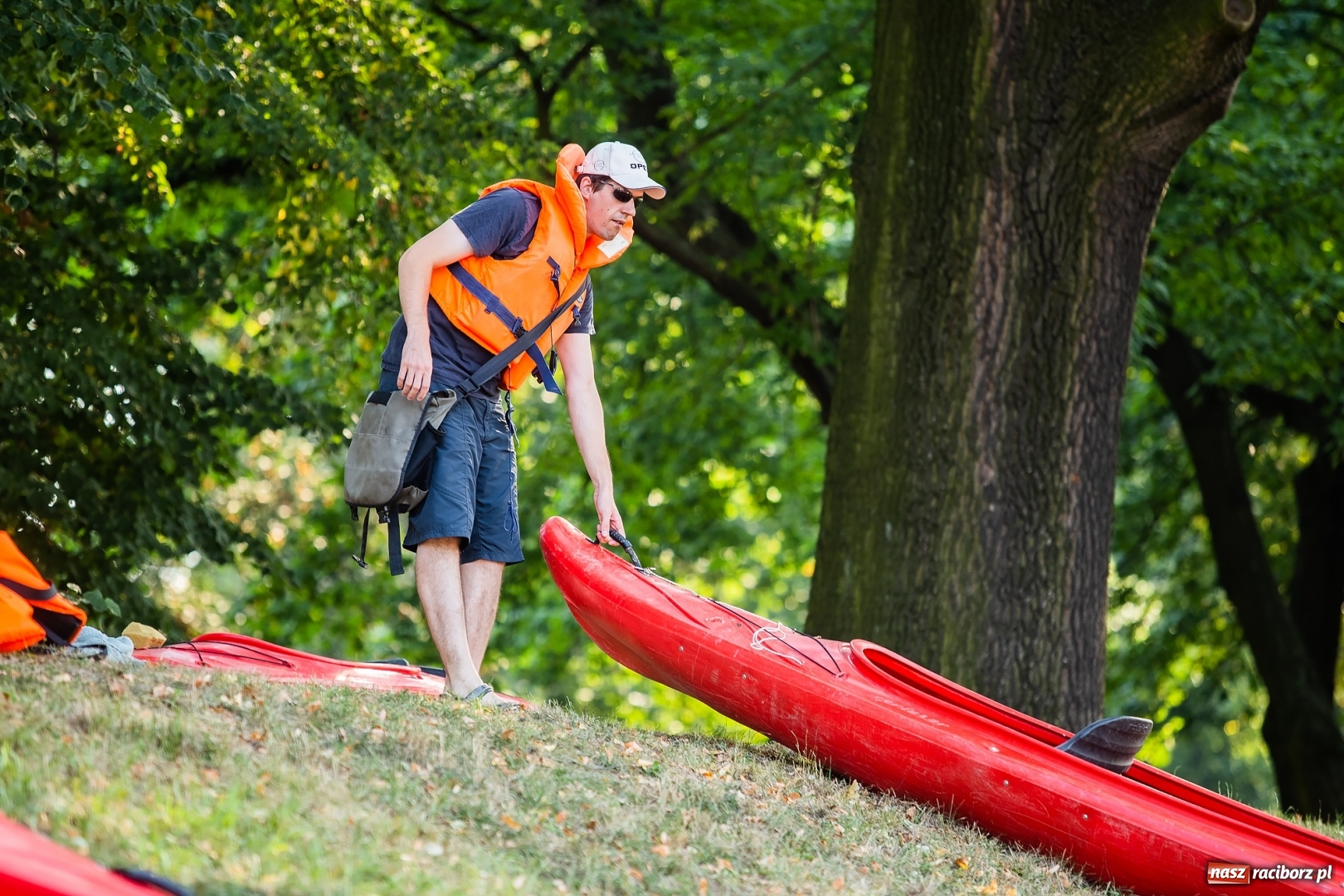 Zdjęcie w galerii na portalu naszraciborz.pl: Z nurtem Odry i w górę Ulgi, czyli spływ kajakowy Pętlą Diabeusza wiadomości z regionu