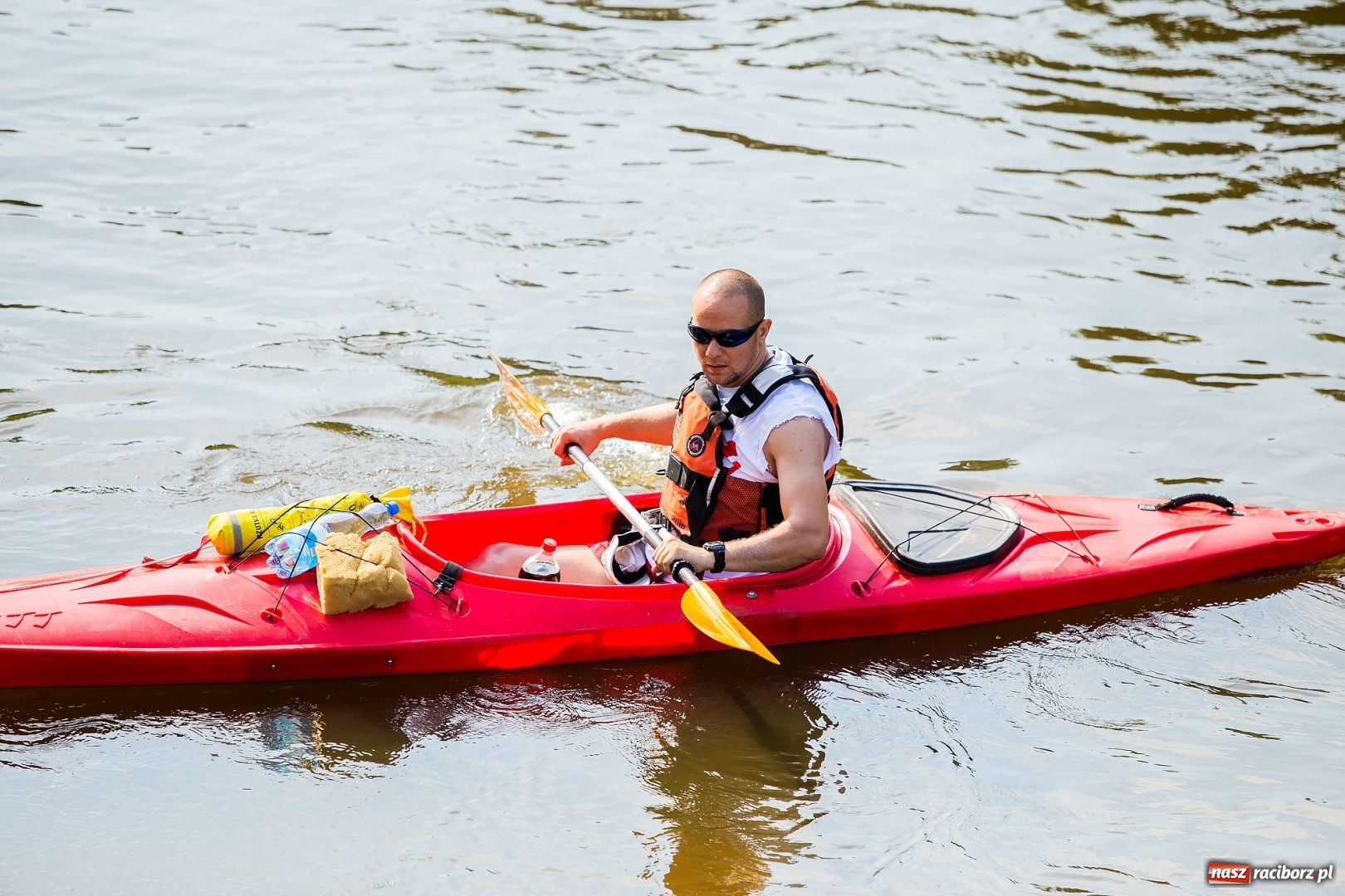 Zdjęcie w galerii na portalu naszraciborz.pl: Z nurtem Odry i w górę Ulgi, czyli spływ kajakowy Pętlą Diabeusza wiadomości z regionu