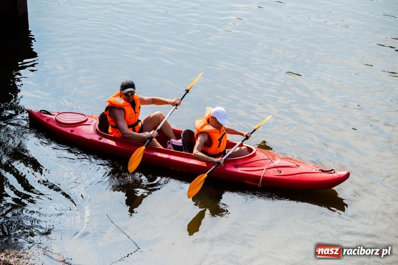 Zdjęcie w galerii na portalu naszraciborz.pl: Z nurtem Odry i w górę Ulgi, czyli spływ kajakowy Pętlą Diabeusza wiadomości z regionu