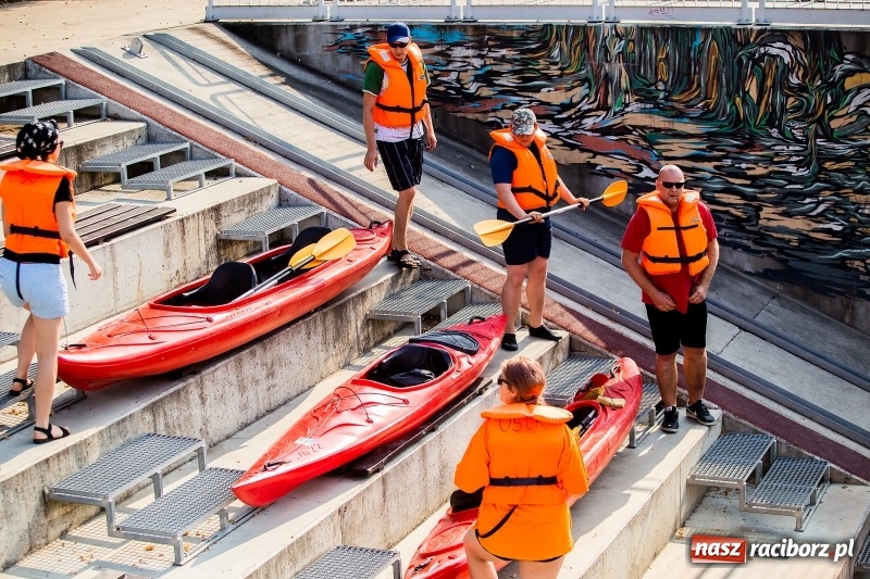 Zdjęcie w galerii na portalu naszraciborz.pl: Z nurtem Odry i w górę Ulgi, czyli spływ kajakowy Pętlą Diabeusza wiadomości z regionu