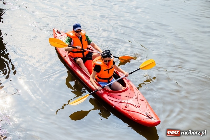Zdjęcie w galerii na portalu naszraciborz.pl: Z nurtem Odry i w górę Ulgi, czyli spływ kajakowy Pętlą Diabeusza wiadomości z regionu