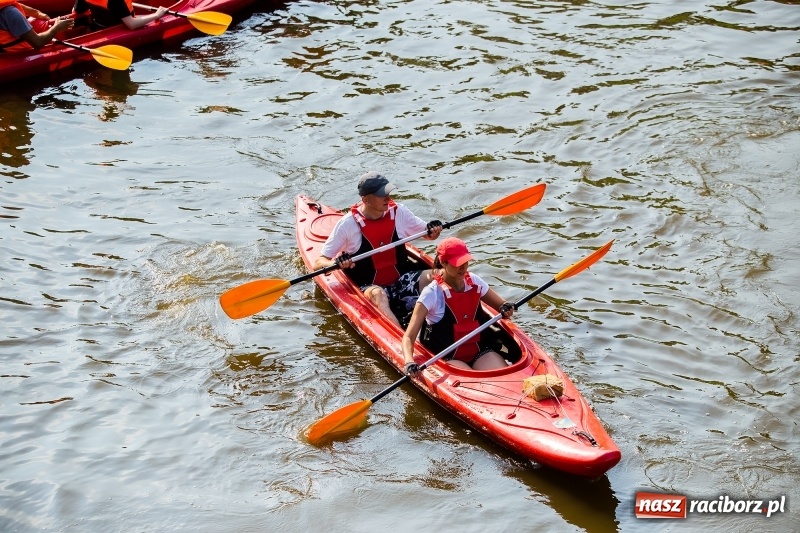 Zdjęcie w galerii na portalu naszraciborz.pl: Z nurtem Odry i w górę Ulgi, czyli spływ kajakowy Pętlą Diabeusza wiadomości z regionu