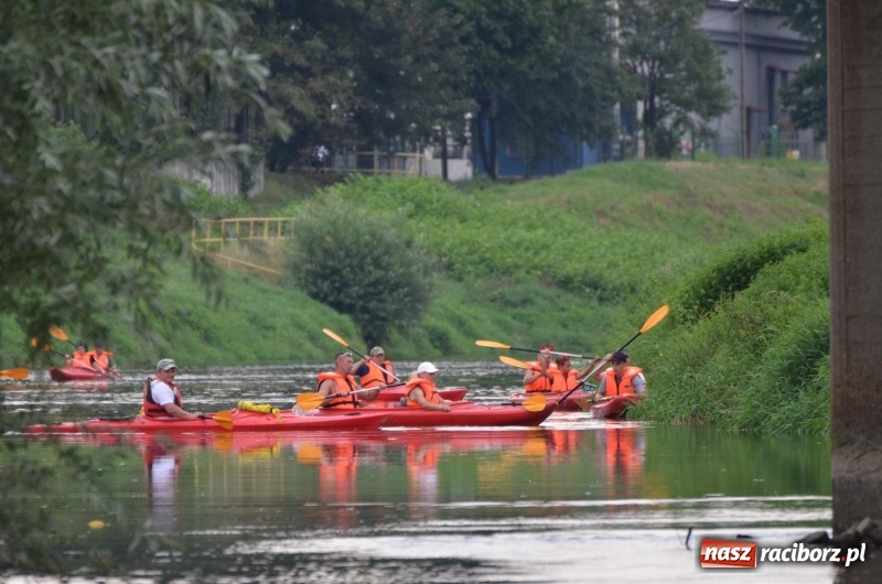 Zdjęcie w galerii na portalu naszraciborz.pl: Z nurtem Odry i w górę Ulgi, czyli spływ kajakowy Pętlą Diabeusza wiadomości z regionu