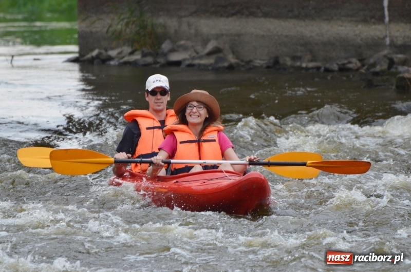 Zdjęcie w galerii na portalu naszraciborz.pl: Z nurtem Odry i w górę Ulgi, czyli spływ kajakowy Pętlą Diabeusza wiadomości z regionu