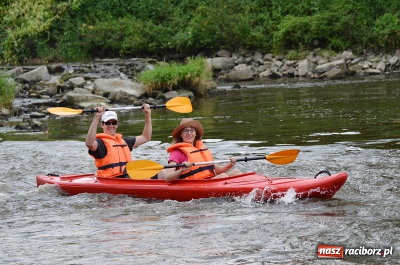 Zdjęcie w galerii na portalu naszraciborz.pl: Z nurtem Odry i w górę Ulgi, czyli spływ kajakowy Pętlą Diabeusza wiadomości z regionu