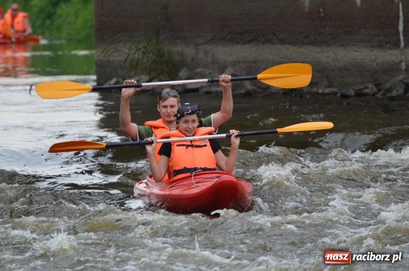 Zdjęcie w galerii na portalu naszraciborz.pl: Z nurtem Odry i w górę Ulgi, czyli spływ kajakowy Pętlą Diabeusza wiadomości z regionu