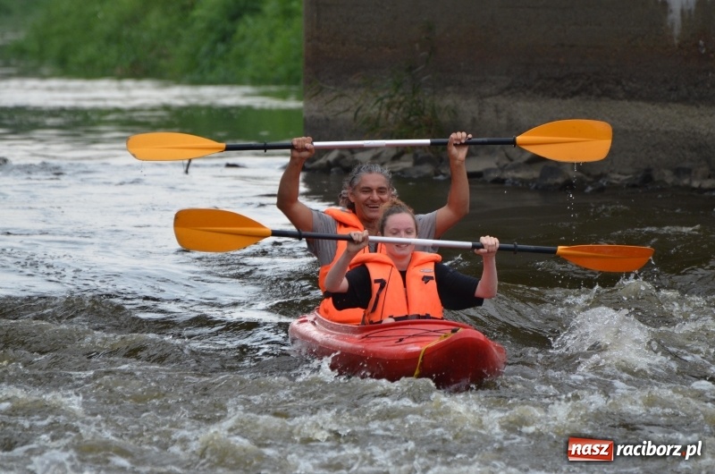 Zdjęcie w galerii na portalu naszraciborz.pl: Z nurtem Odry i w górę Ulgi, czyli spływ kajakowy Pętlą Diabeusza wiadomości z regionu
