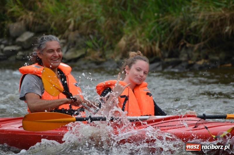 Zdjęcie w galerii na portalu naszraciborz.pl: Z nurtem Odry i w górę Ulgi, czyli spływ kajakowy Pętlą Diabeusza wiadomości z regionu