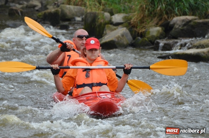 Zdjęcie w galerii na portalu naszraciborz.pl: Z nurtem Odry i w górę Ulgi, czyli spływ kajakowy Pętlą Diabeusza wiadomości z regionu