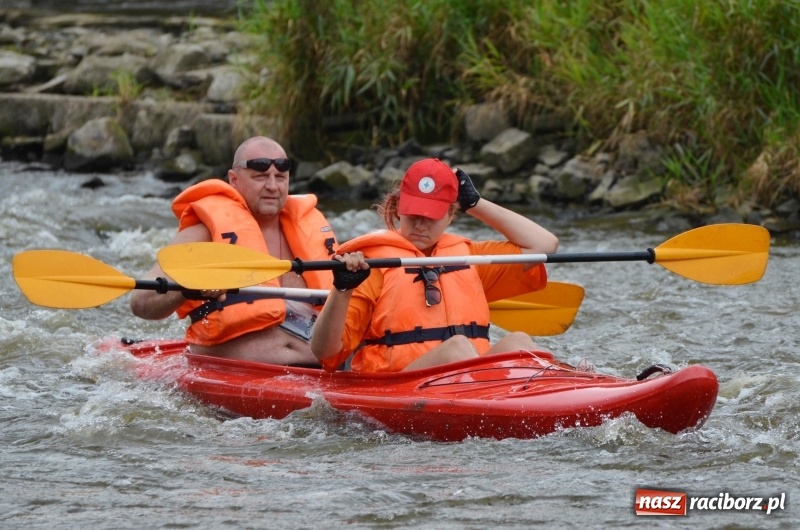 Zdjęcie w galerii na portalu naszraciborz.pl: Z nurtem Odry i w górę Ulgi, czyli spływ kajakowy Pętlą Diabeusza wiadomości z regionu