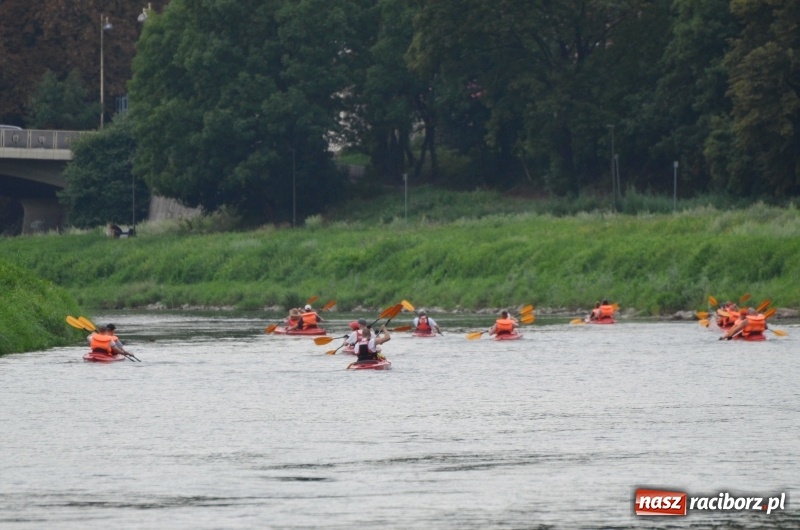 Zdjęcie w galerii na portalu naszraciborz.pl: Z nurtem Odry i w górę Ulgi, czyli spływ kajakowy Pętlą Diabeusza wiadomości z regionu