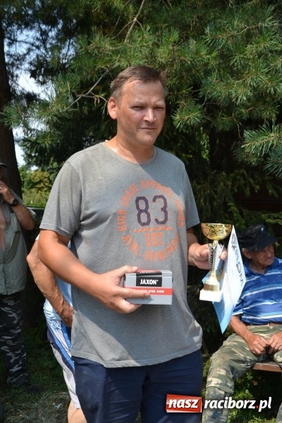 Zdjęcie w galerii na portalu naszraciborz.pl: Na tworkowskim Trzecioku wędkowali emeryci  wiadomości z regionu