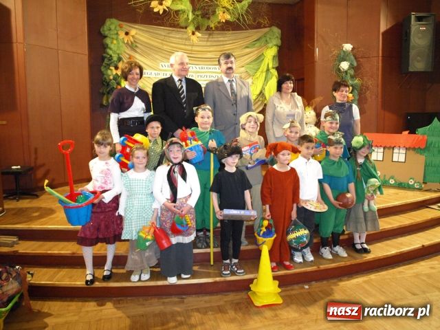 Zdjęcie w galerii na portalu naszraciborz.pl: Międzynarodowy Przegląd Teatrzyków wiadomości z regionu