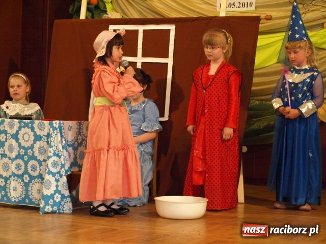 Zdjęcie w galerii na portalu naszraciborz.pl: Międzynarodowy Przegląd Teatrzyków wiadomości z regionu