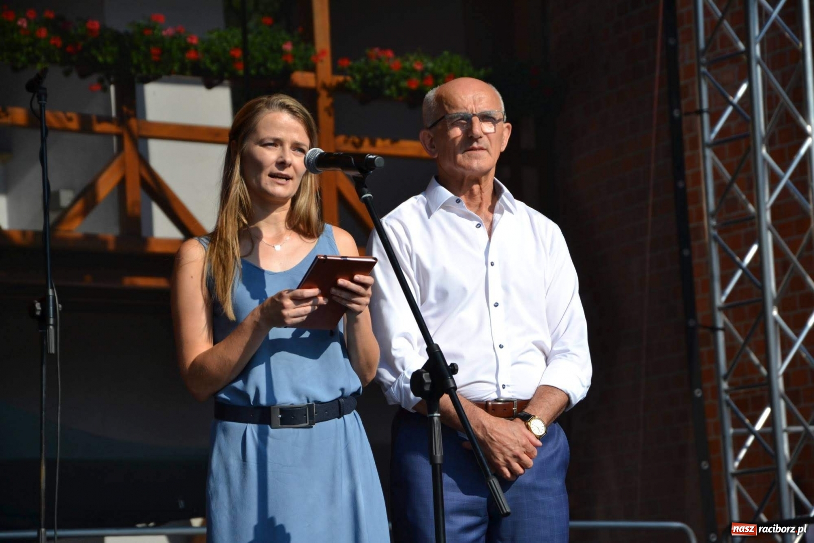 Zdjęcie w galerii na portalu naszraciborz.pl: Reprezentacyjny Zespół Artystyczny Wojska Polskiego wystąpił na Zamku Piastowskim wiadomości z regionu