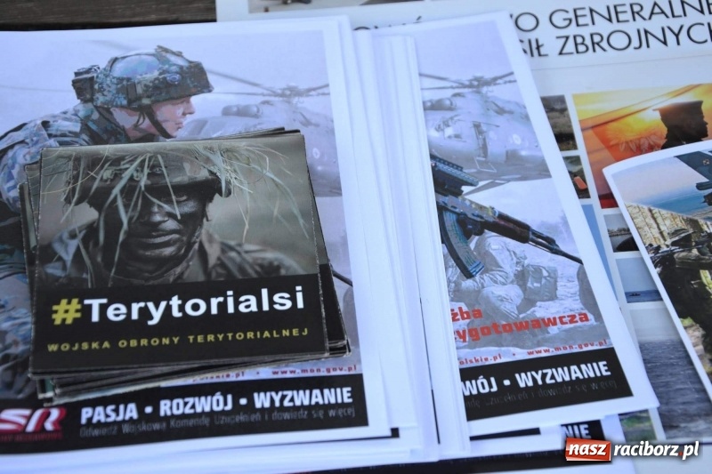 Zdjęcie w galerii na portalu naszraciborz.pl: Reprezentacyjny Zespół Artystyczny Wojska Polskiego wystąpił na Zamku Piastowskim wiadomości z regionu