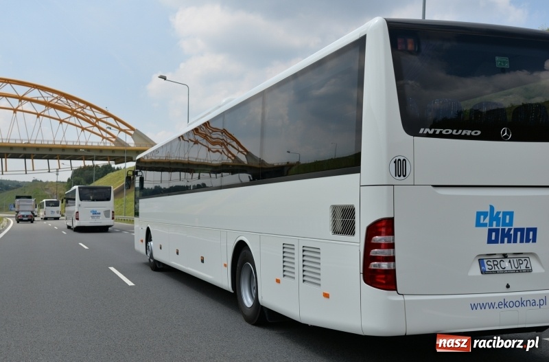 Zdjęcie w galerii na portalu naszraciborz.pl: Eko-Okna. Firma zakupiła sześć nowych mercedesów  wiadomości z regionu