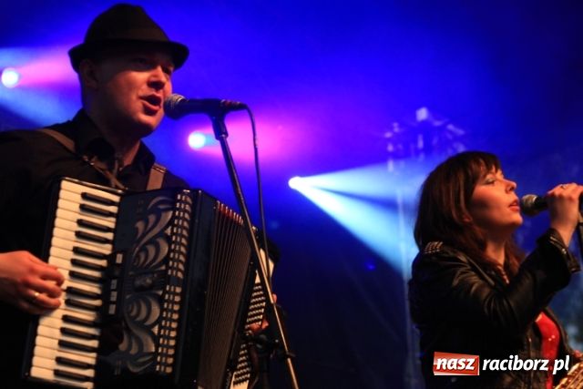 Zdjęcie w galerii na portalu naszraciborz.pl: Studenci bawili się na rockowo wiadomości z regionu