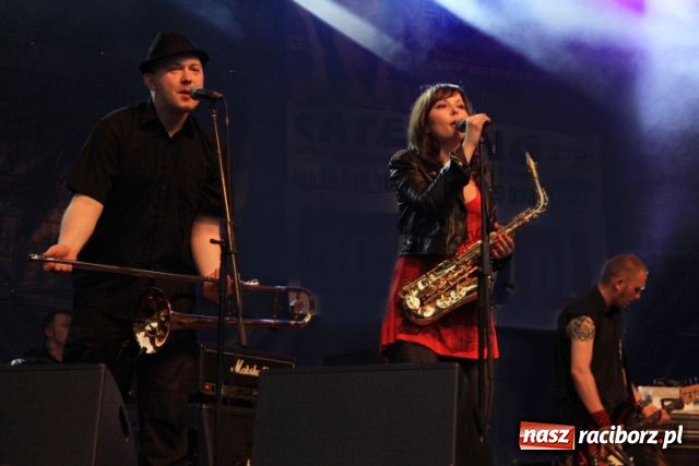 Zdjęcie w galerii na portalu naszraciborz.pl: Studenci bawili się na rockowo wiadomości z regionu