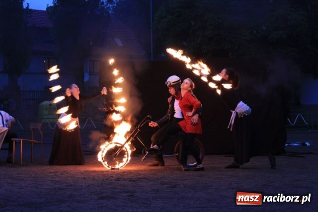 Zdjęcie w galerii na portalu naszraciborz.pl: Studenci bawili się na rockowo wiadomości z regionu