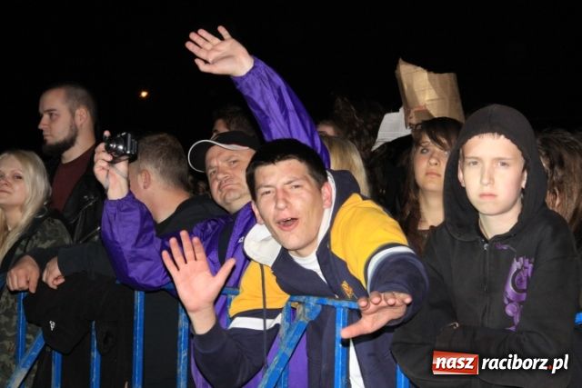Zdjęcie w galerii na portalu naszraciborz.pl: Studenci bawili się na rockowo wiadomości z regionu