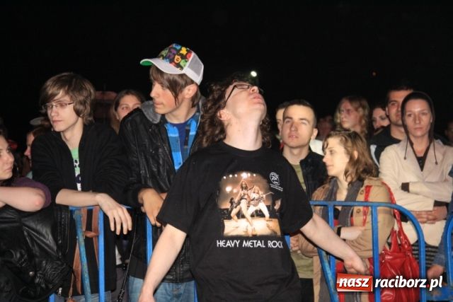 Zdjęcie w galerii na portalu naszraciborz.pl: Studenci bawili się na rockowo wiadomości z regionu