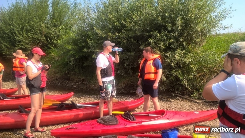 Zdjęcie w galerii na portalu naszraciborz.pl: Wakacje dla odkrywców. Odra na wysokości Płoni  wiadomości z regionu