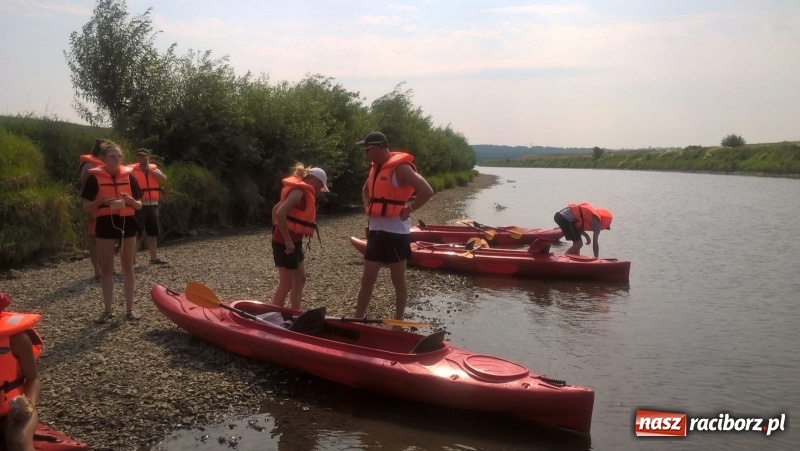 Zdjęcie w galerii na portalu naszraciborz.pl: Wakacje dla odkrywców. Odra na wysokości Płoni  wiadomości z regionu