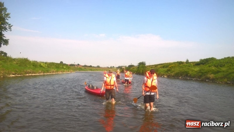 Zdjęcie w galerii na portalu naszraciborz.pl: Wakacje dla odkrywców. Odra na wysokości Płoni  wiadomości z regionu