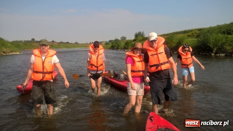Zdjęcie w galerii na portalu naszraciborz.pl: Wakacje dla odkrywców. Odra na wysokości Płoni  wiadomości z regionu