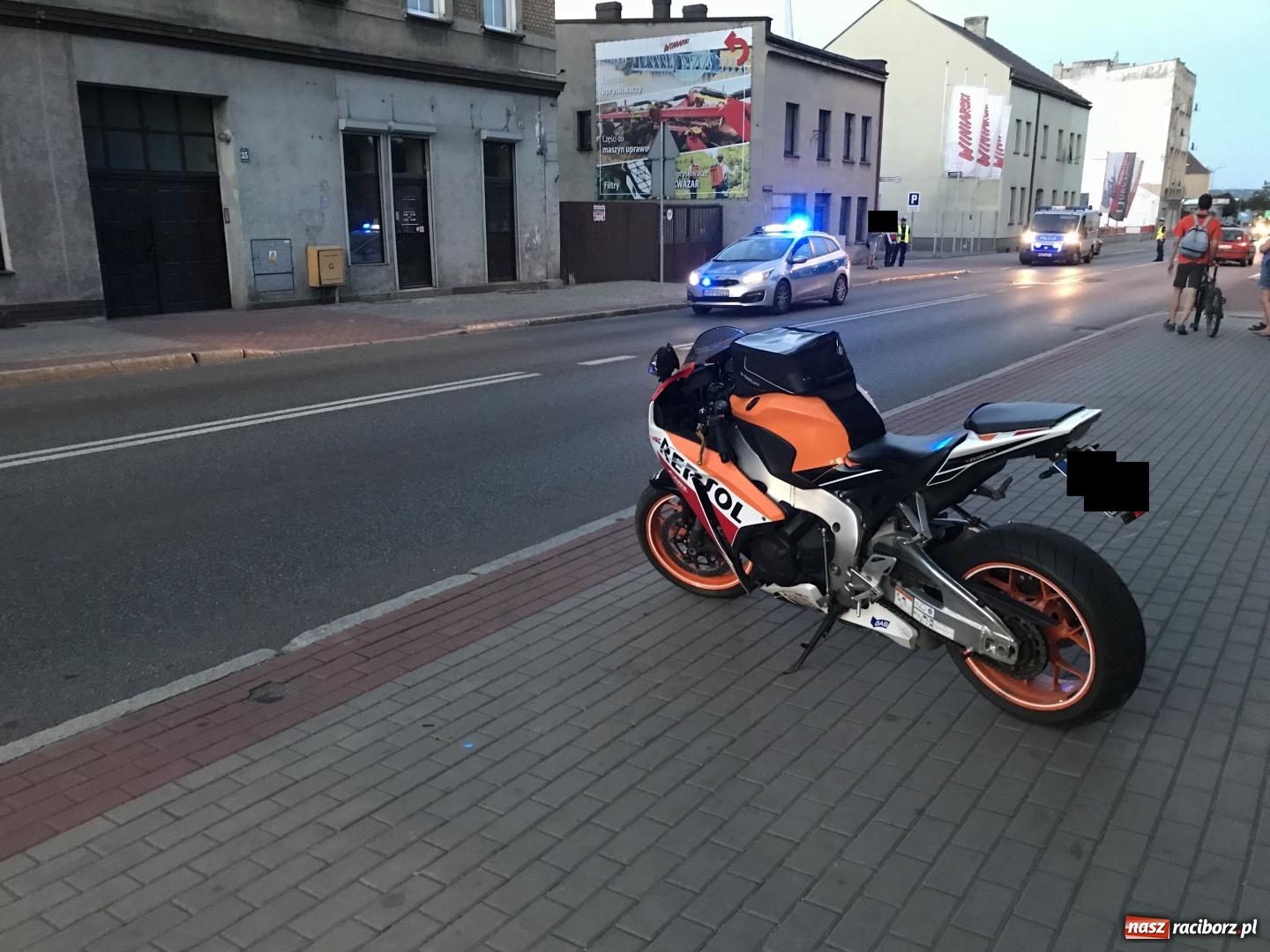 Zdjęcie w galerii na portalu naszraciborz.pl: Pijany w sztok wszedł pod motor na Głubczyckiej  wiadomości z regionu