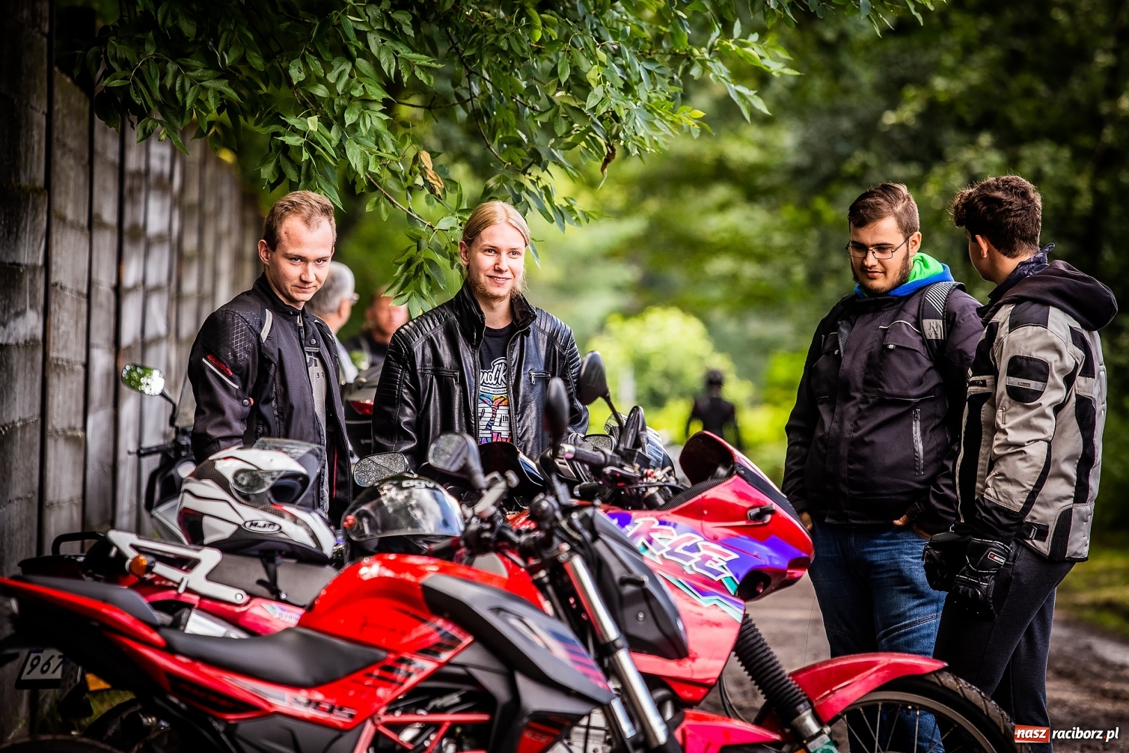 Zdjęcie w galerii na portalu naszraciborz.pl: Parada ulicami miasta w ramach zlotu motocyklowego w Pszowie wiadomości z regionu