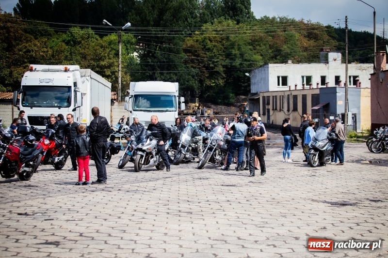 Zdjęcie w galerii na portalu naszraciborz.pl: Parada ulicami miasta w ramach zlotu motocyklowego w Pszowie wiadomości z regionu