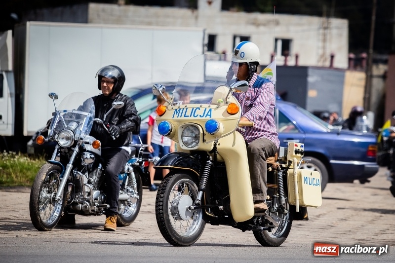 Zdjęcie w galerii na portalu naszraciborz.pl: Parada ulicami miasta w ramach zlotu motocyklowego w Pszowie wiadomości z regionu