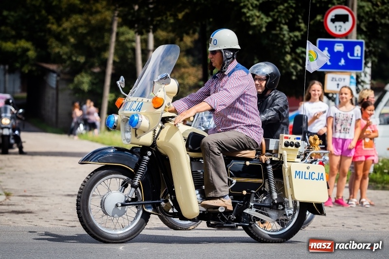 Zdjęcie w galerii na portalu naszraciborz.pl: Parada ulicami miasta w ramach zlotu motocyklowego w Pszowie wiadomości z regionu